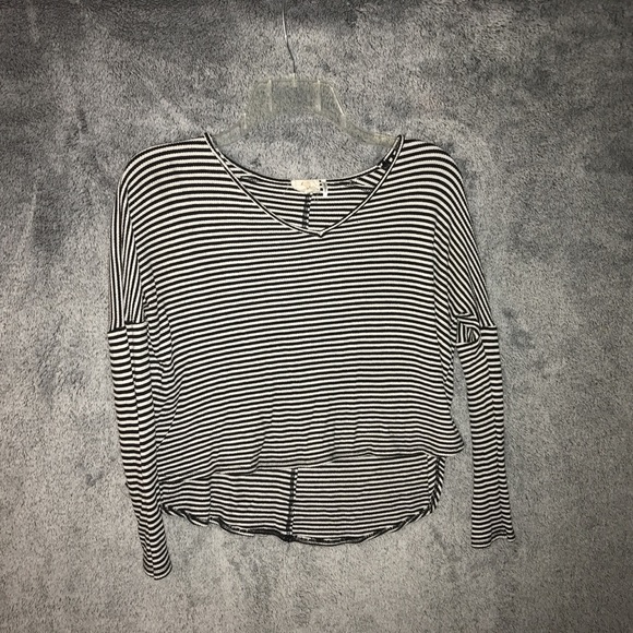 shirt - Picture 3 of 3